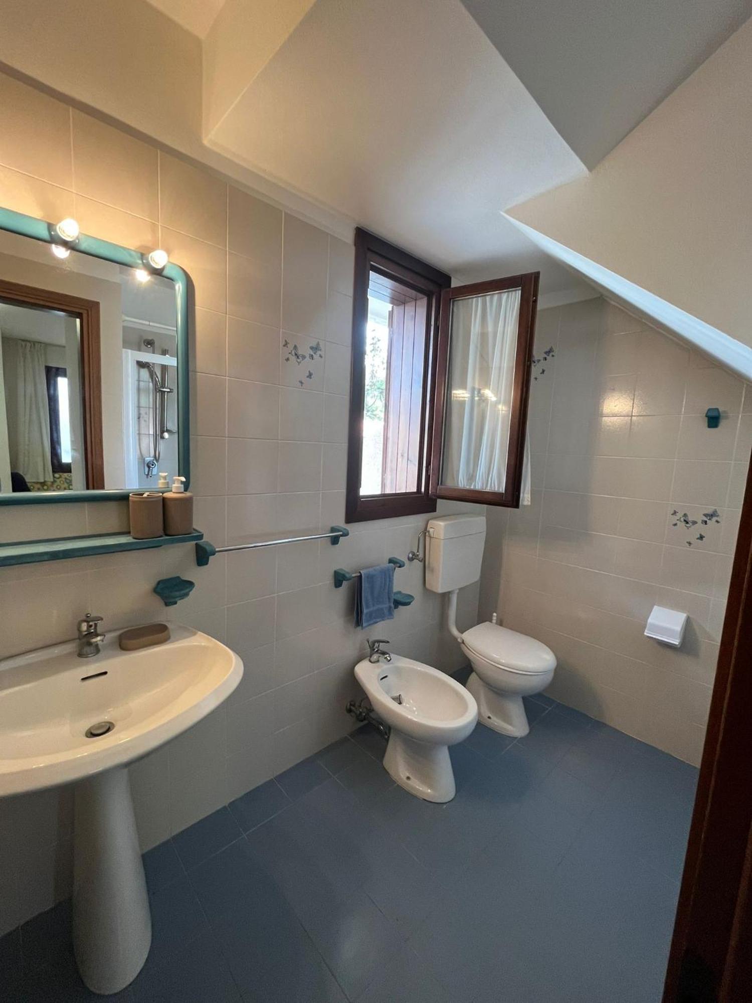 Onda Blu Apartment Бибионе Екстериор снимка